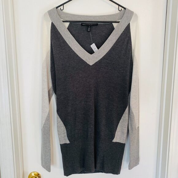 NWT WHITE HOUSE BLACK MARKET LS Vink Gray.Colorblock Tunic Sweater V-Neck Size S - Picture 5 of 10